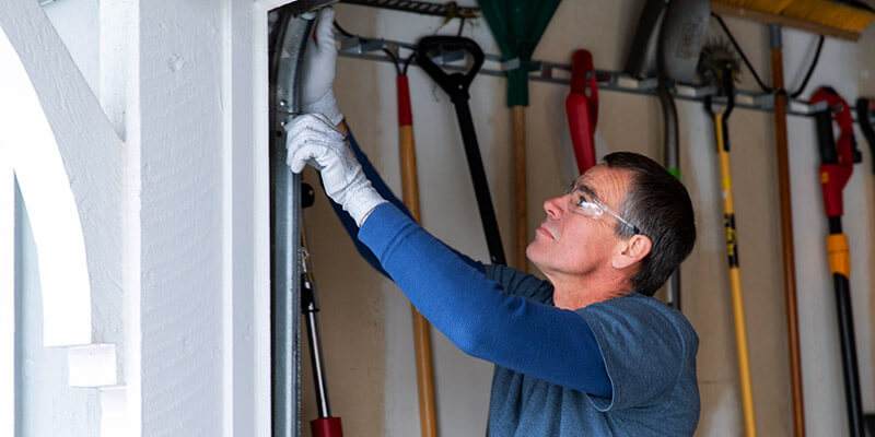 garage door maintenance - Bear's Overhead Doors